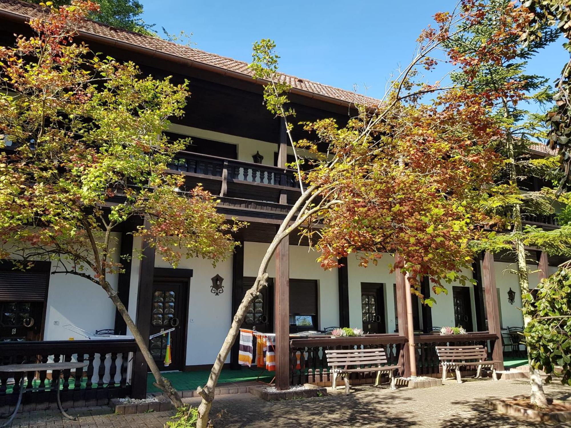 Motel Zur Festwiese Gierstädt Exterior foto