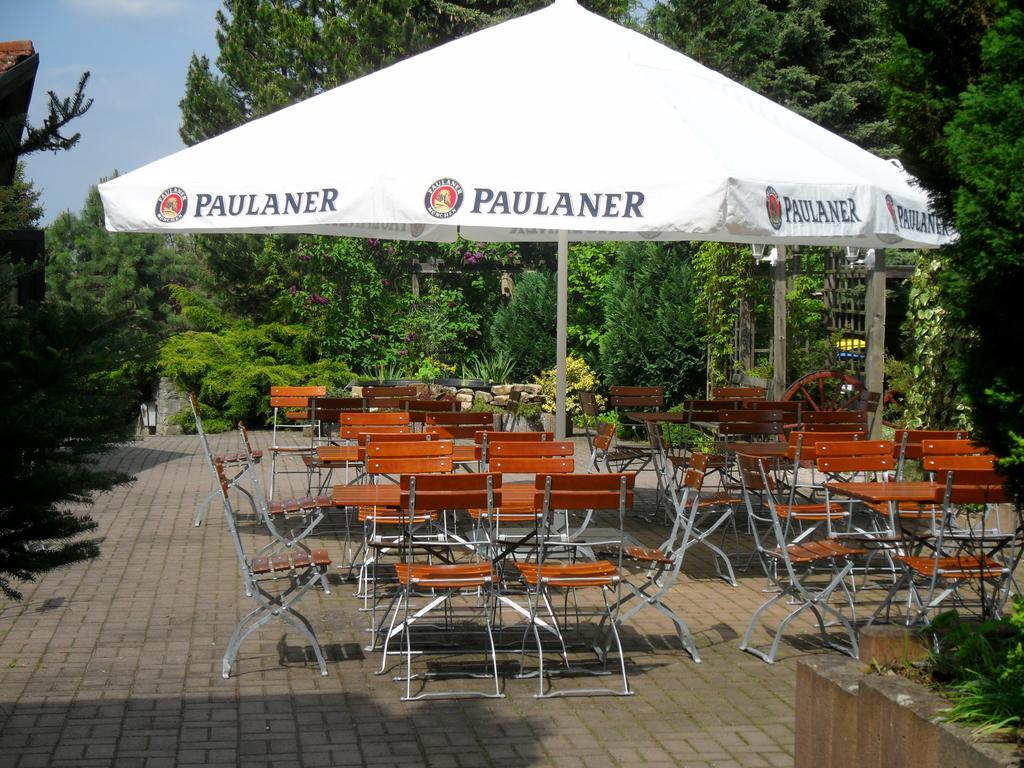 Motel Zur Festwiese Gierstädt Exterior foto